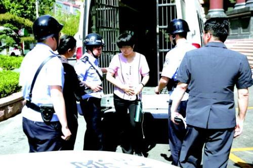 ����������Ǯ��ֱ��������Ϸ ��ִ���˷׷����