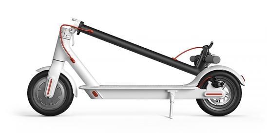 小米推1999电动滑板车 不过在北京上海上路就挨罚